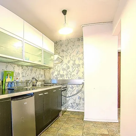 Apartment Koro De Varsovio - Apartament Moniuszki 10 *
